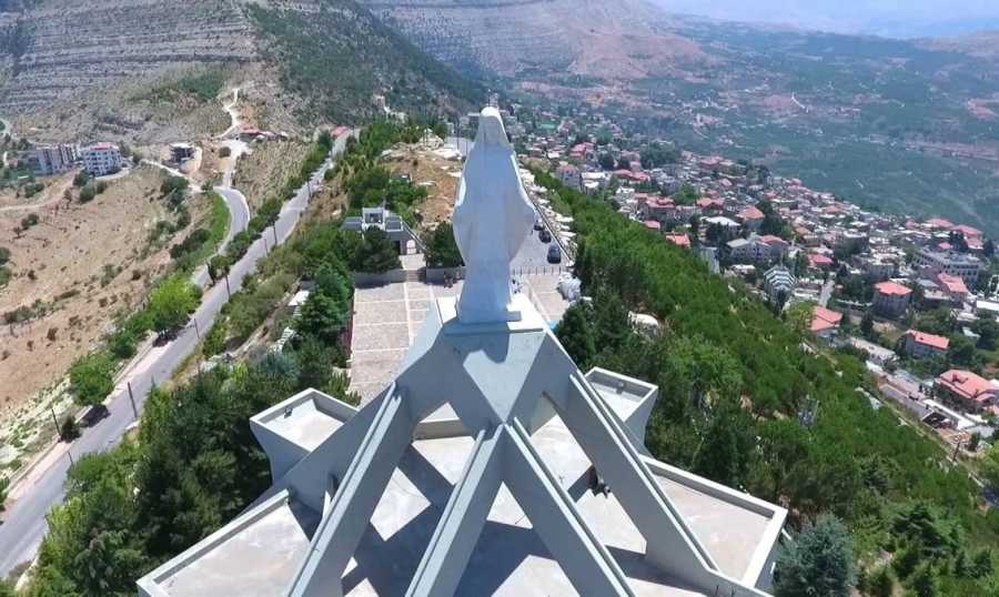 ما حقيقة تهديد كهنة رعيّة إهدن زغرتا وأهالي المنطقة بالقتل إن لم يتوقّفوا عن إحياء الاحتفالات؟