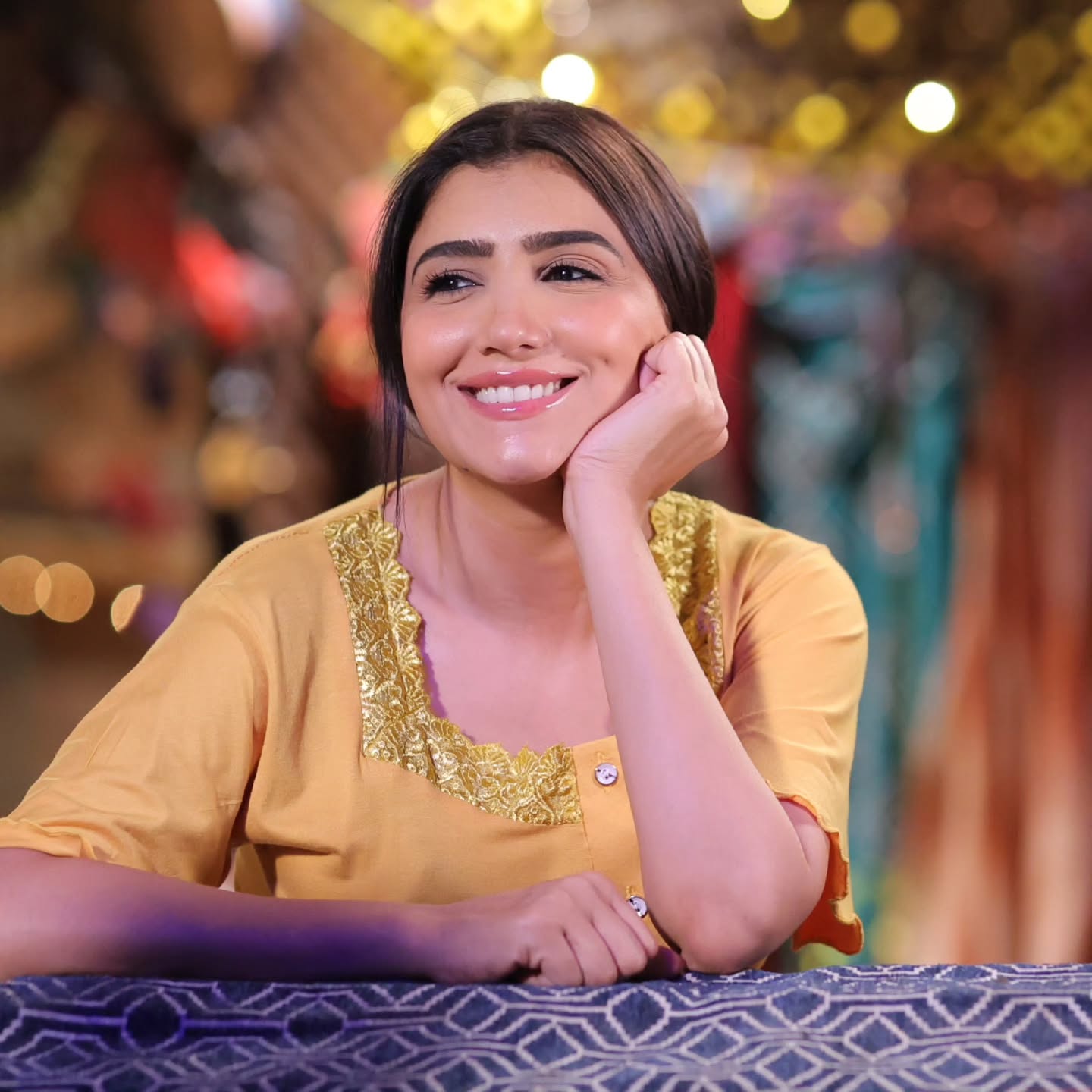 مكياج إش إش (مي عمر) بأسلوب بنات  