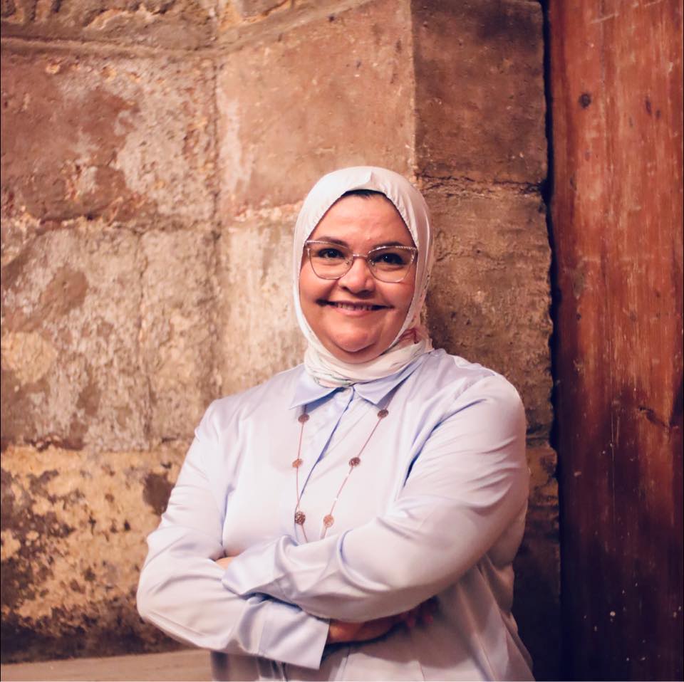 الكاتبة والمترجمة نسرين البخشونجي.