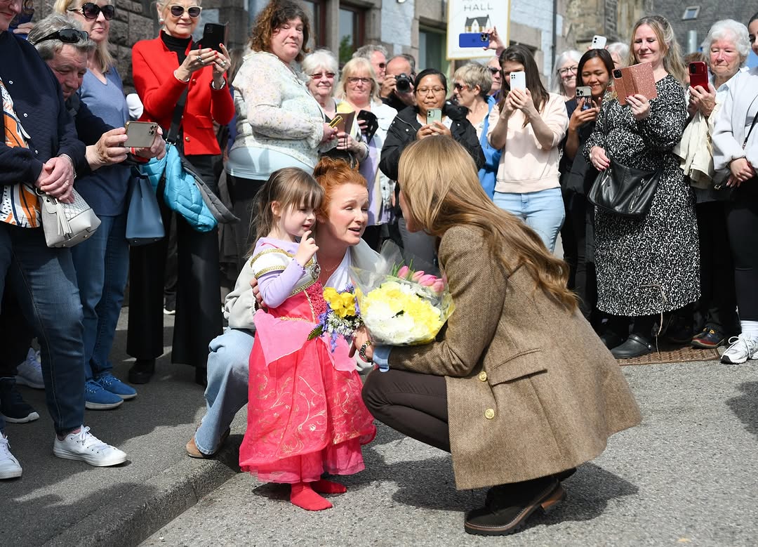 كيت ميدلتون بالشعر العسلي الفاتح في احتفالات عيد زواجها من الامير ويليام عام 2025 (انستغرام)