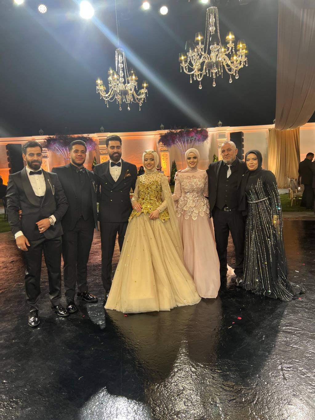 عبير الصغير في خطوبتها مع المدعووين (إنستغرام)