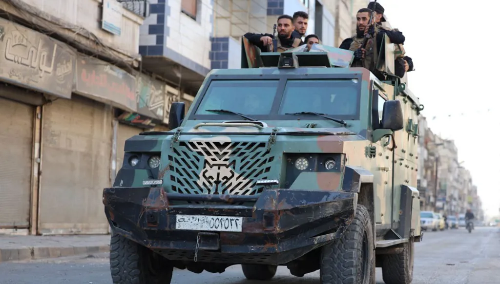 حمص على فوهة التوتر ودمشق أمام اختبار الاحتواء