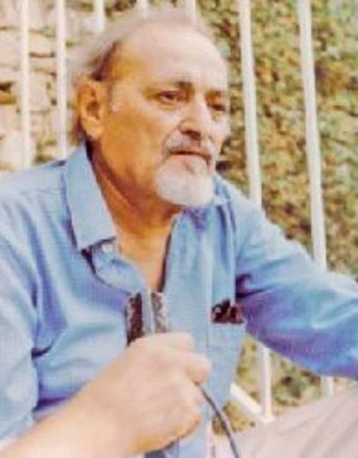 يوسف الخال مُؤَسس مجلة “شعر“.