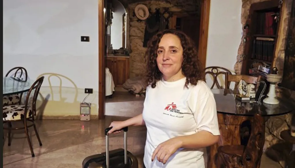 "يللا" إلى الميدان: نادين ضاهر في رحلة إنسانية مع "أطباء بلا حدود" من بيروت إلى بانغي