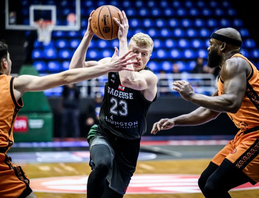 من مباراة الحكمة والوحدة. (فيبا)