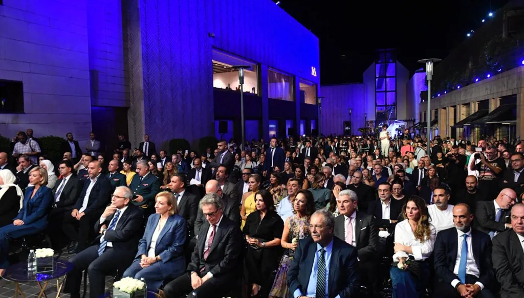 إعادة افتتاح أسواق بيروت... سلام: لا اقتصاد ينمو أو استثمار يأتي بلا أمن وأمان (صور)