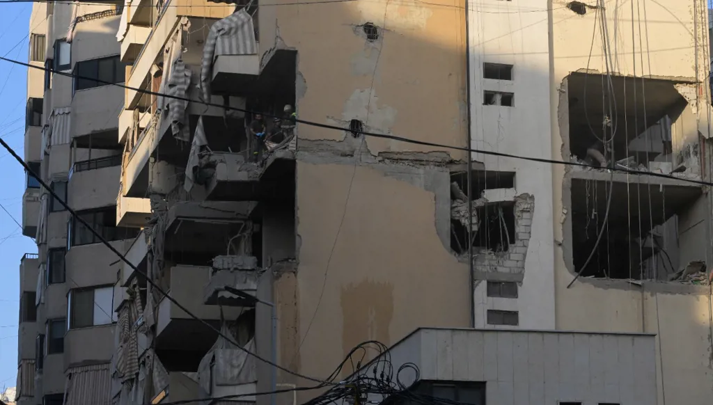 الشقة المستهدفة في الضاحية الجنوبية لبيروت (نبيل اسماعيل).