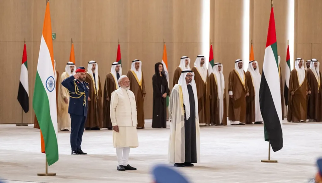 رئيس وزراء الهند يصل الإمارات في زيارة رسمية (وام). 