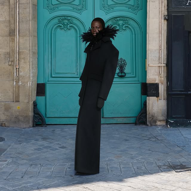 مجموعة بالنسياغا للأزياء الراقية (إنستغرام)