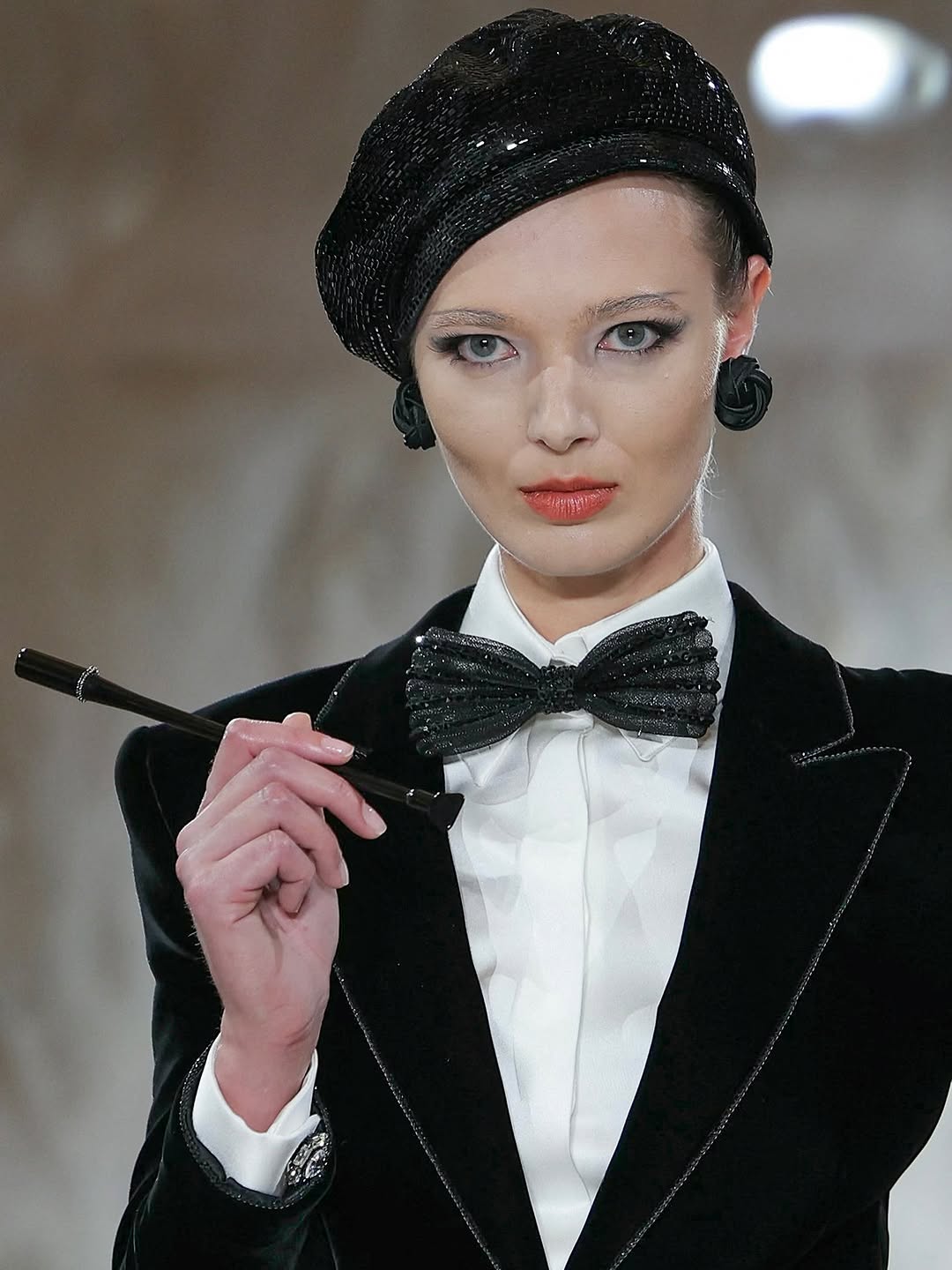 مجموعة Armani Privé للأزياء الراقية لخريف وشتاء 2025–2026 في باريس (إنستغرام)