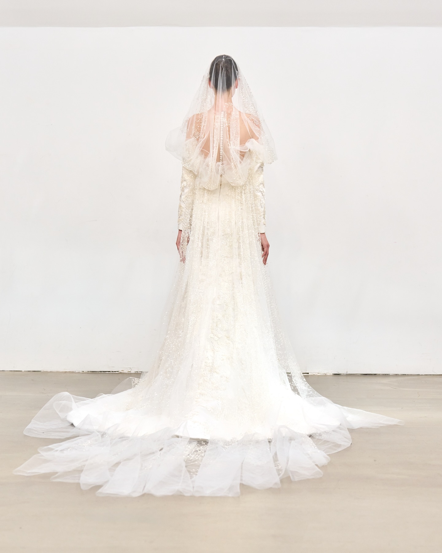  مجموعة رامي العلي للأزياء الراقية (إنستغرام)