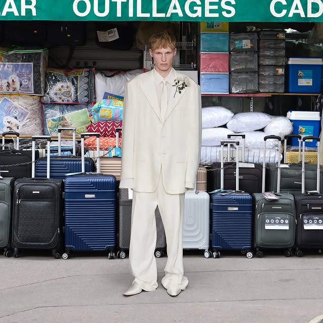 مجموعة بالنسياغا للأزياء الراقية (إنستغرام)