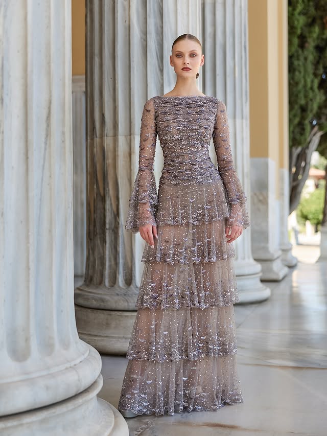 مجموعة L’ÉVENTAIL للأزياء الراقية من رامي قاضي لخريف وشتاء 26/2025 (المكتب الإعلامي لرامي قاضي)