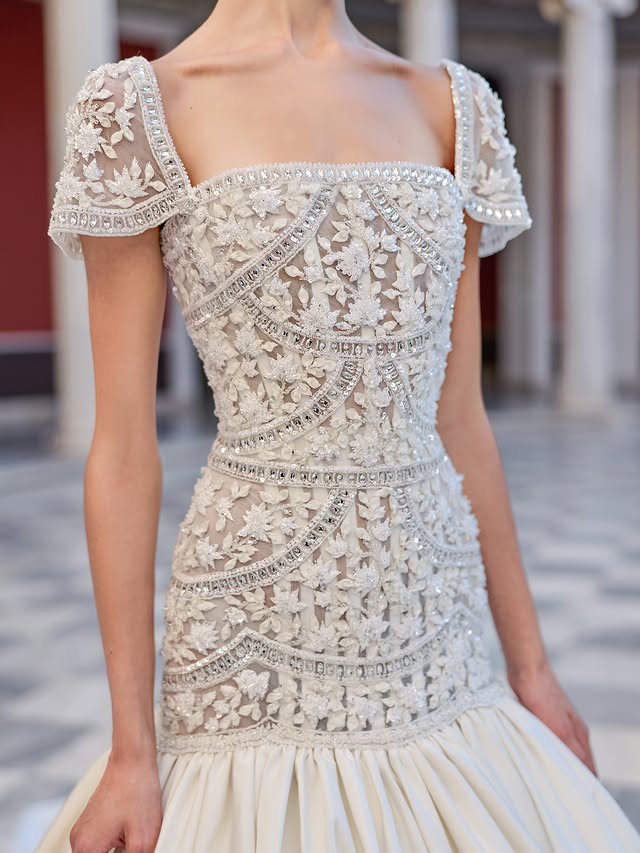 مجموعة L’ÉVENTAIL للأزياء الراقية من رامي قاضي لخريف وشتاء 26/2025 (المكتب الإعلامي لرامي قاضي)