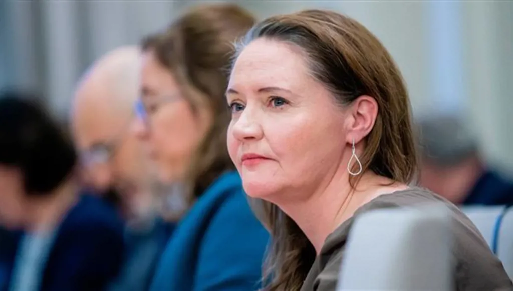 فسادهم وفسادنا