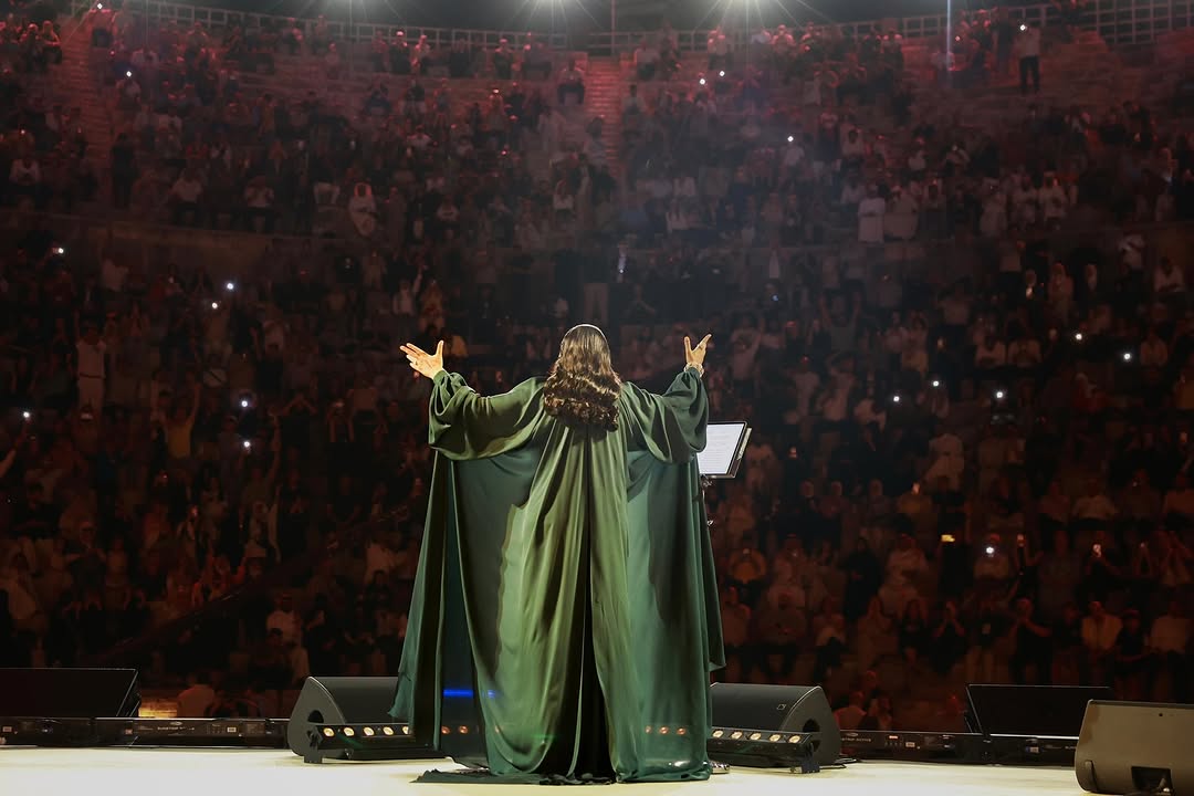 اطلالة الملكة احلام الشامسي في مهرجان جرش (إنستغرام)