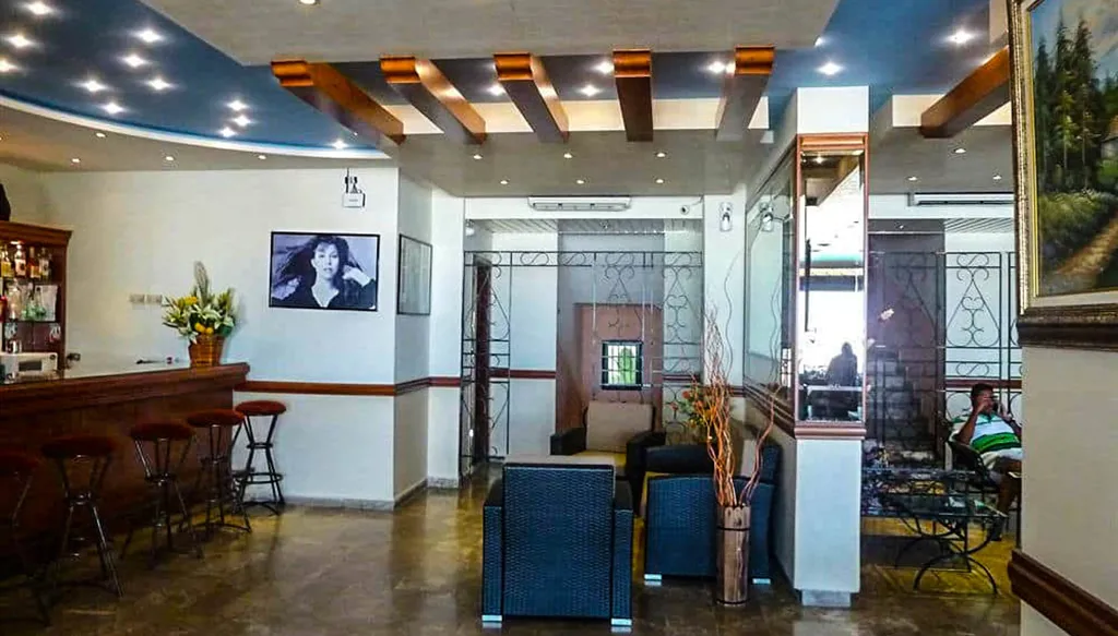 "إنذار كاذب" يُخلي فندقاً في جونية… والخازن لـ"النّهار": الاتّصال ورد من رقم دولي