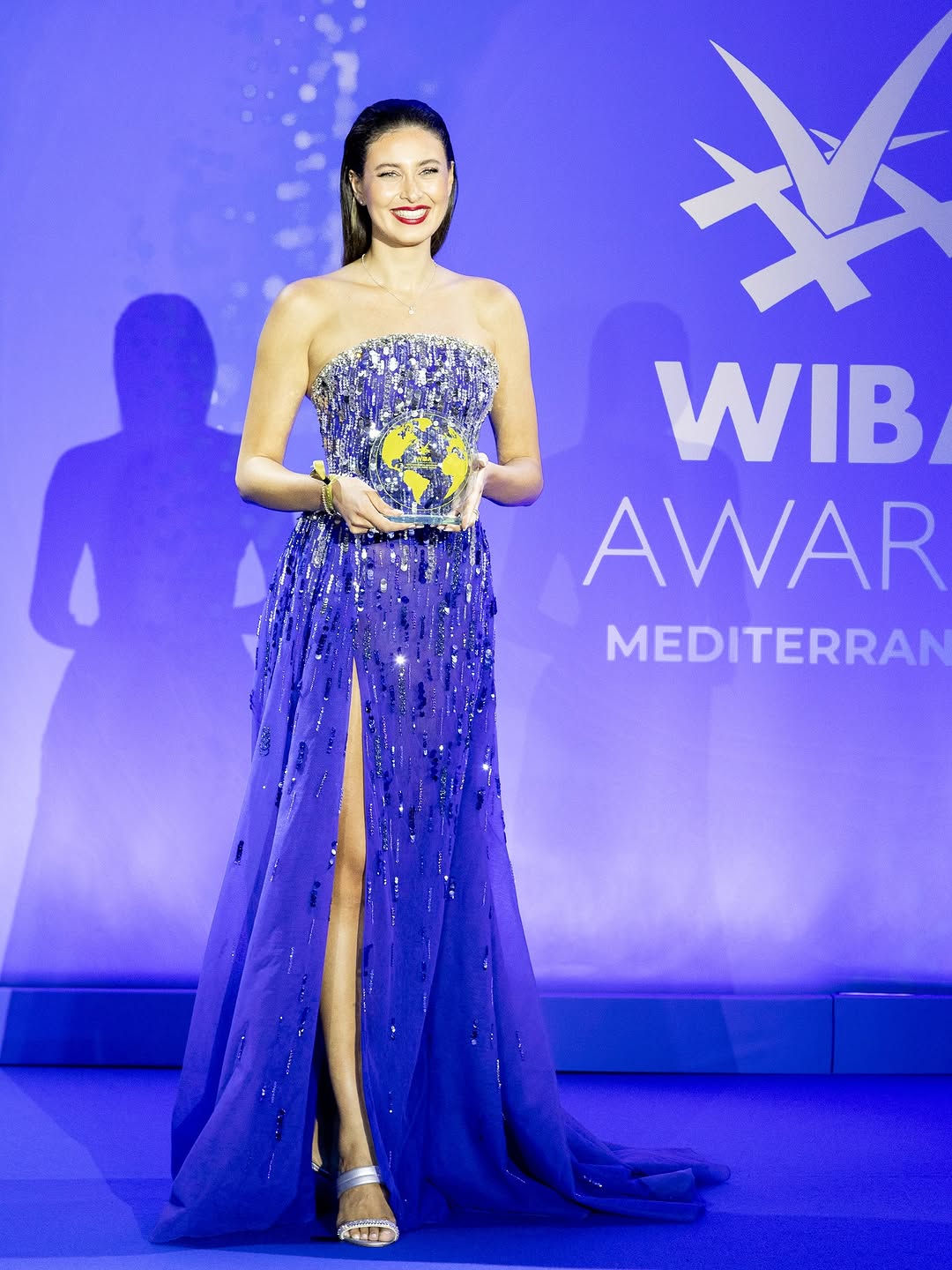 ندى كوسا تستلم جائزة WIBA Mediterranean في قبرص (انستغرام)