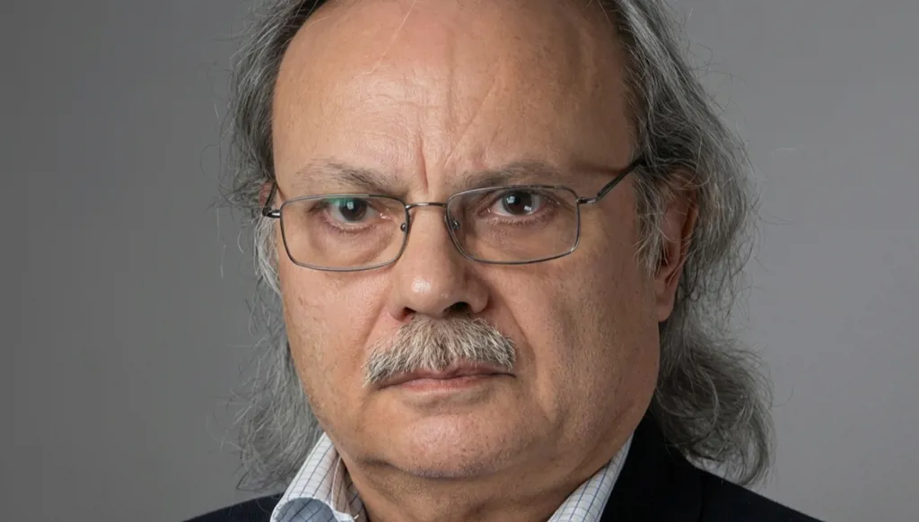 في حديث الشعر (25)