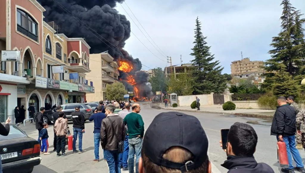 انفجار صهريج مازوت يودي بحياة 4 ضحايا في الهرمل (فيديو وصور)
