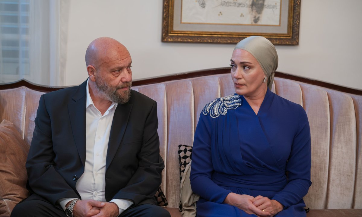 من مسلسل شراب التوت.