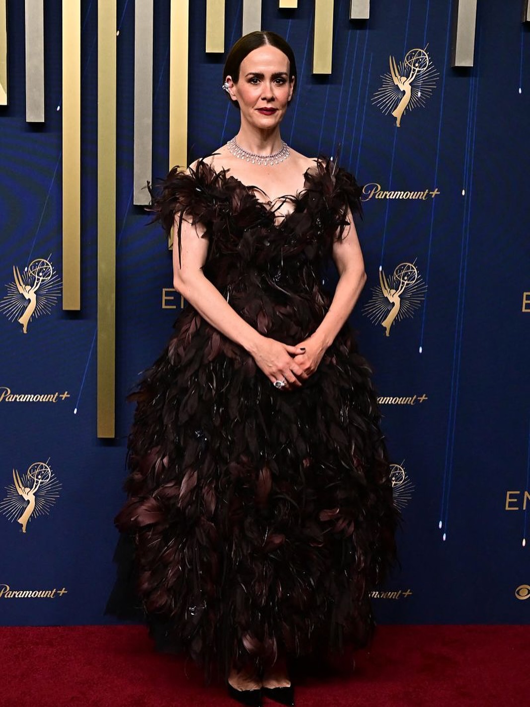 سارة بولسون بتصميم Marc Jacobs (إنستغرام)