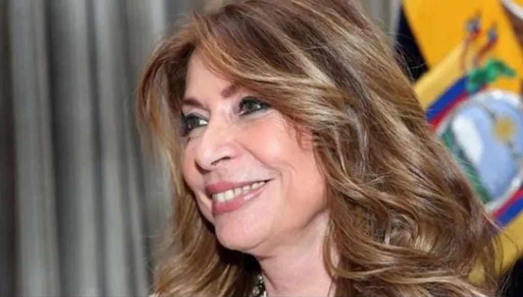 إيفون عبد الباقي... الابنة اللبنانية الدرزية على أعتاب القيادة الدولية