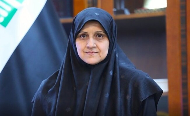 وزيرة الاتصالات العراقية هيام الياسري