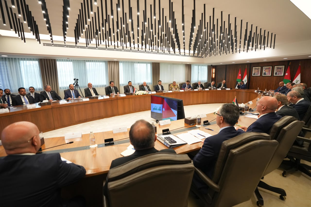 جلسة مباحثات موسّعة بين وفدَي الأردن والعراق (واع).