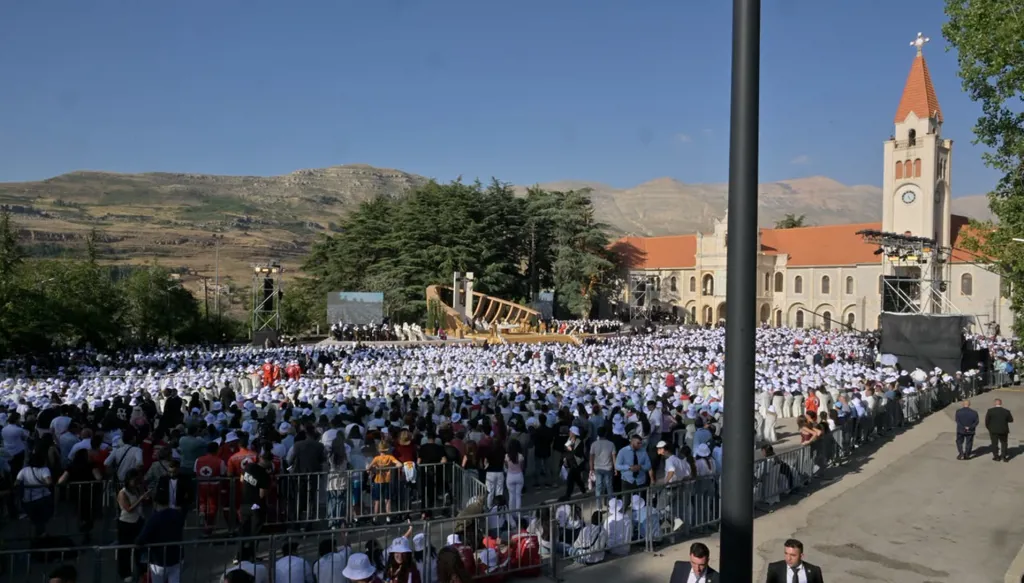 احتفال تطويب البطريرك الحويّك في الديمان (نبيل إسماعيل)