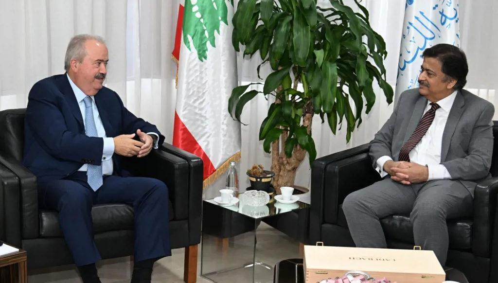 وزير المالية اللبناني: الشراكة مع القطاع الخاص ركيزة لاستعادة النمو وتحفيز الاستثمار