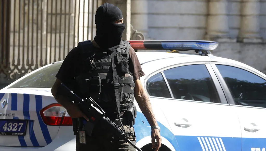 توقيف 6 أشخاص في تركيا بتهمة "التجسّس السياسي والعسكري" لحساب إيران