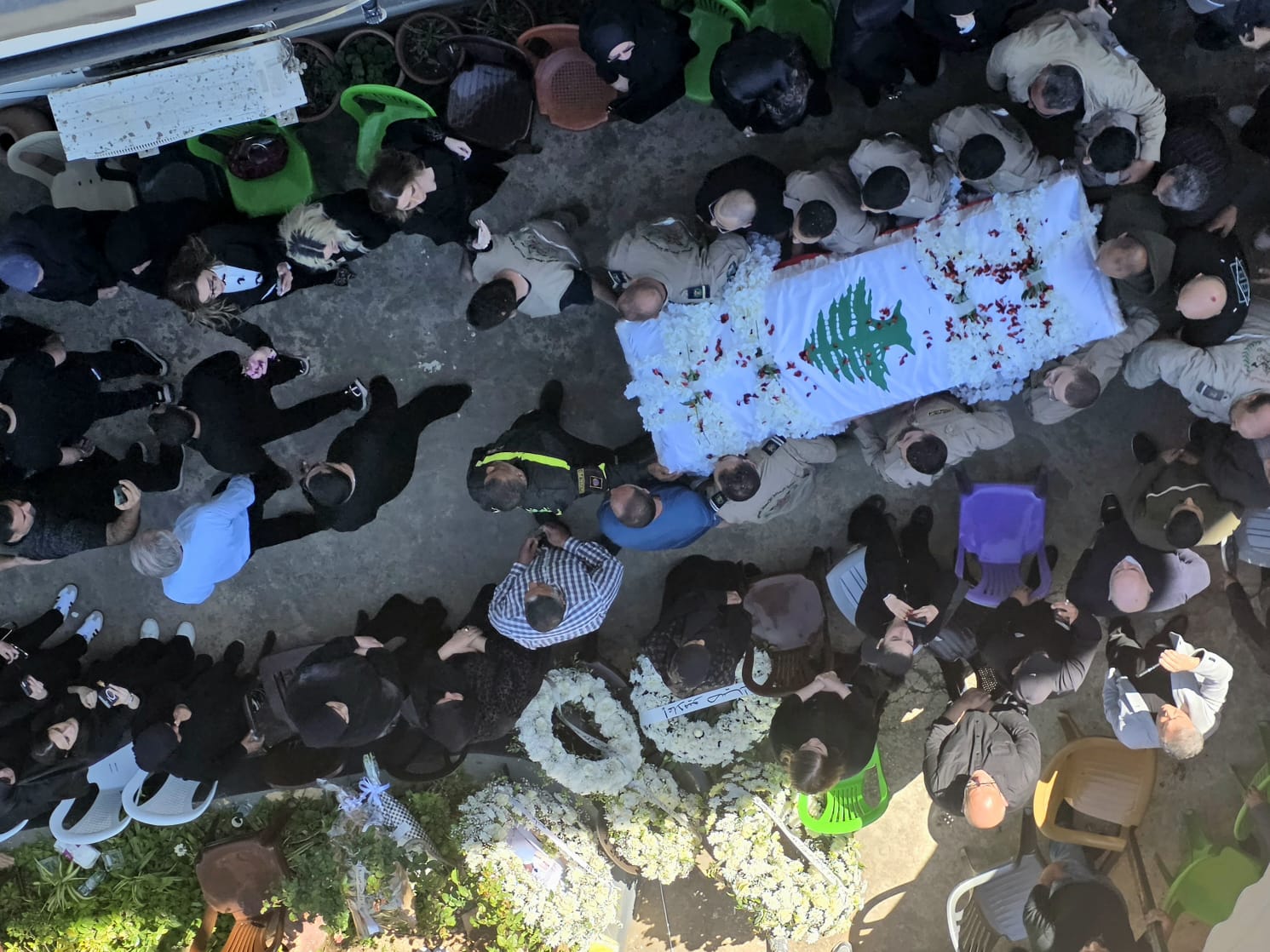 البيسارية تودّع آمال خليل (تصوير: أحمد منتش).