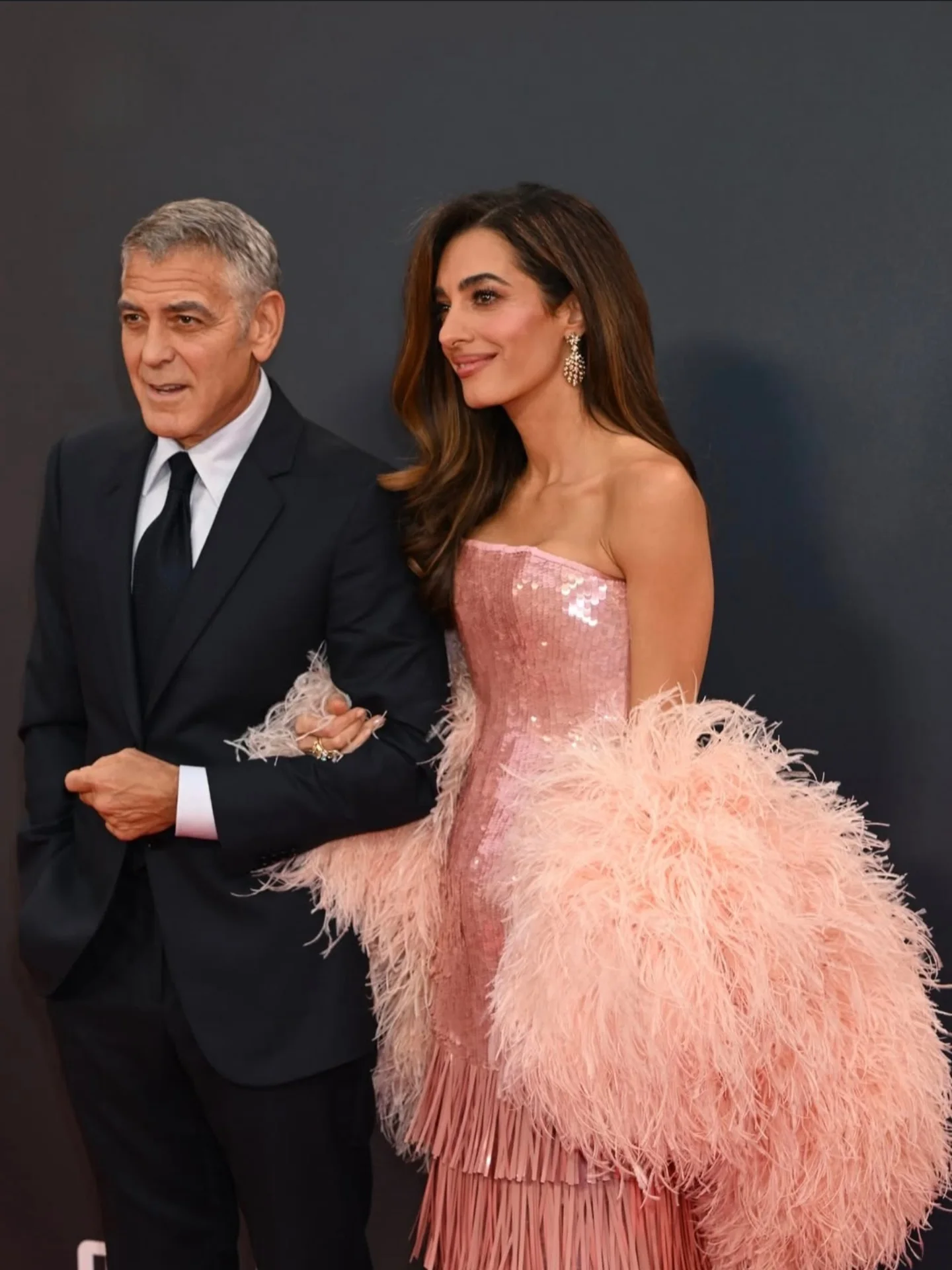 أمل وجورج كلوني في مهرجان لندن السينمائي 2025 (إنستغرام)