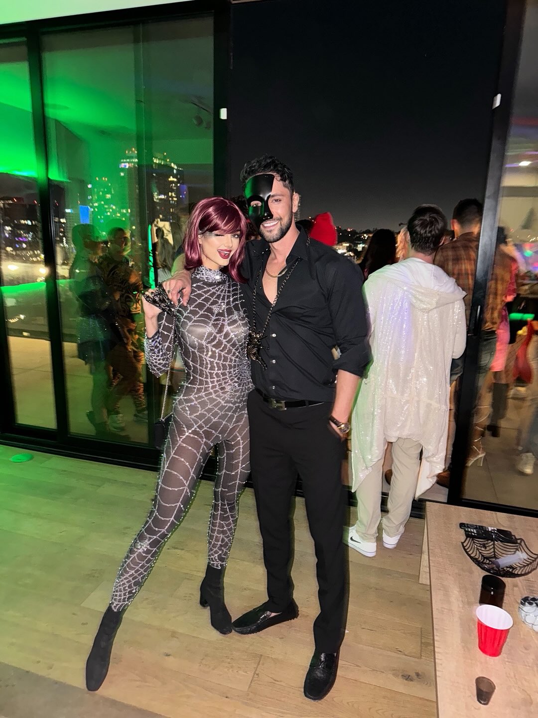 ماهلاغا جابري وخطيبها في هالووين (إنستغرام)