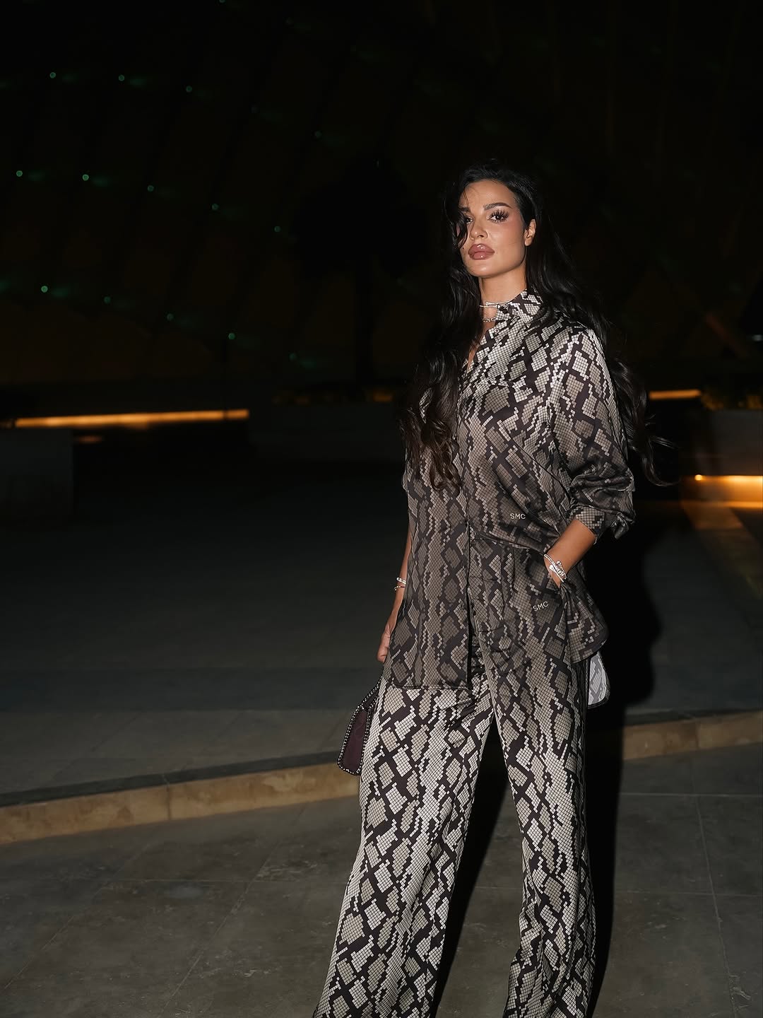 اطلالة نادين نسيب نجيم في اسبوع الموضة بالرياض (انستغرام)