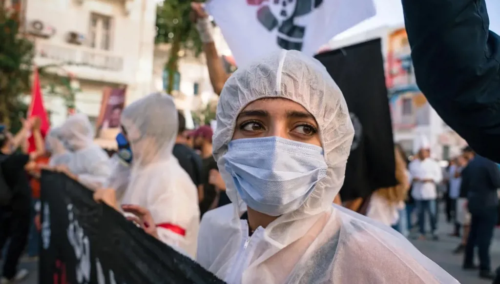 "ابن الثّورة الذي لم يرثها"... "الجيل زد" رهان المعارضة في تونس؟