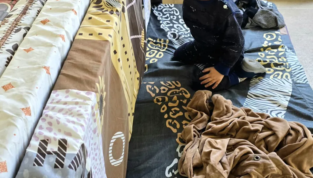 صور وفيديو - موجة النزوح من صور وقراها تُفاقم أزمة الإيواء في صيدا