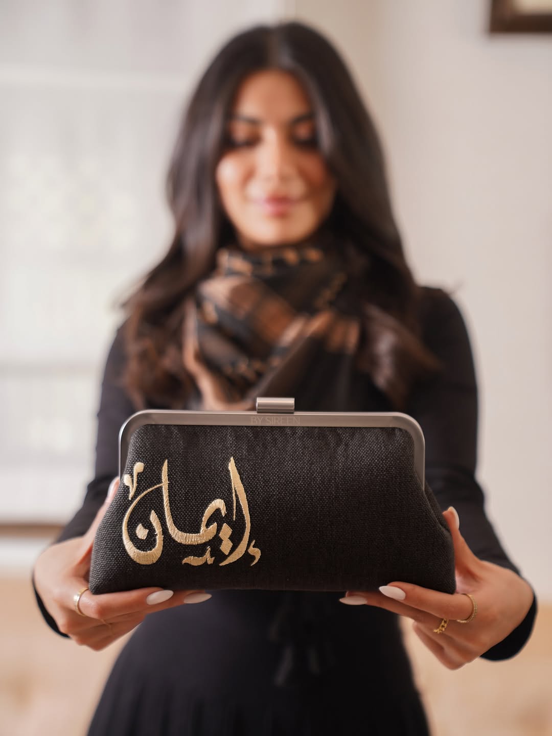 حقيبة الاميرة رجوة من تصميم سيرين قمصية إسحق (انستغرام)