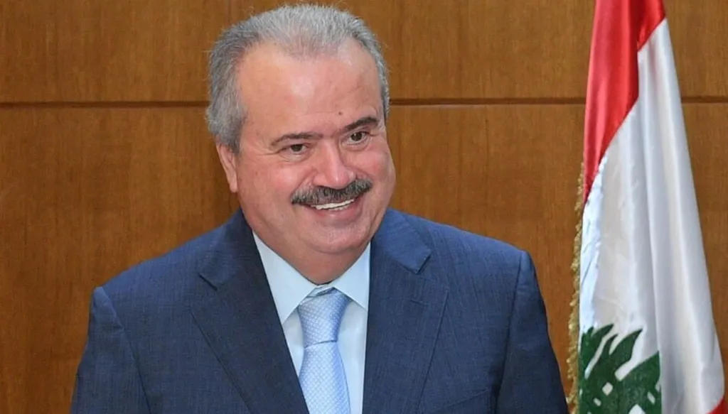 وزير المال ياسين جابر (مواقع).