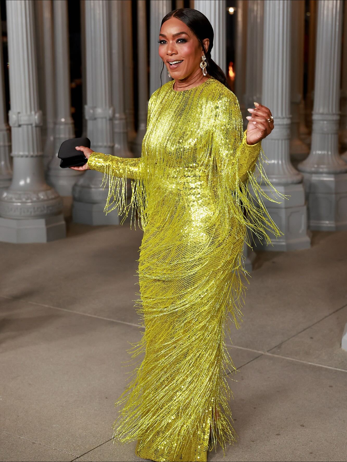 أنجيلا باسيت (إنستغرام)