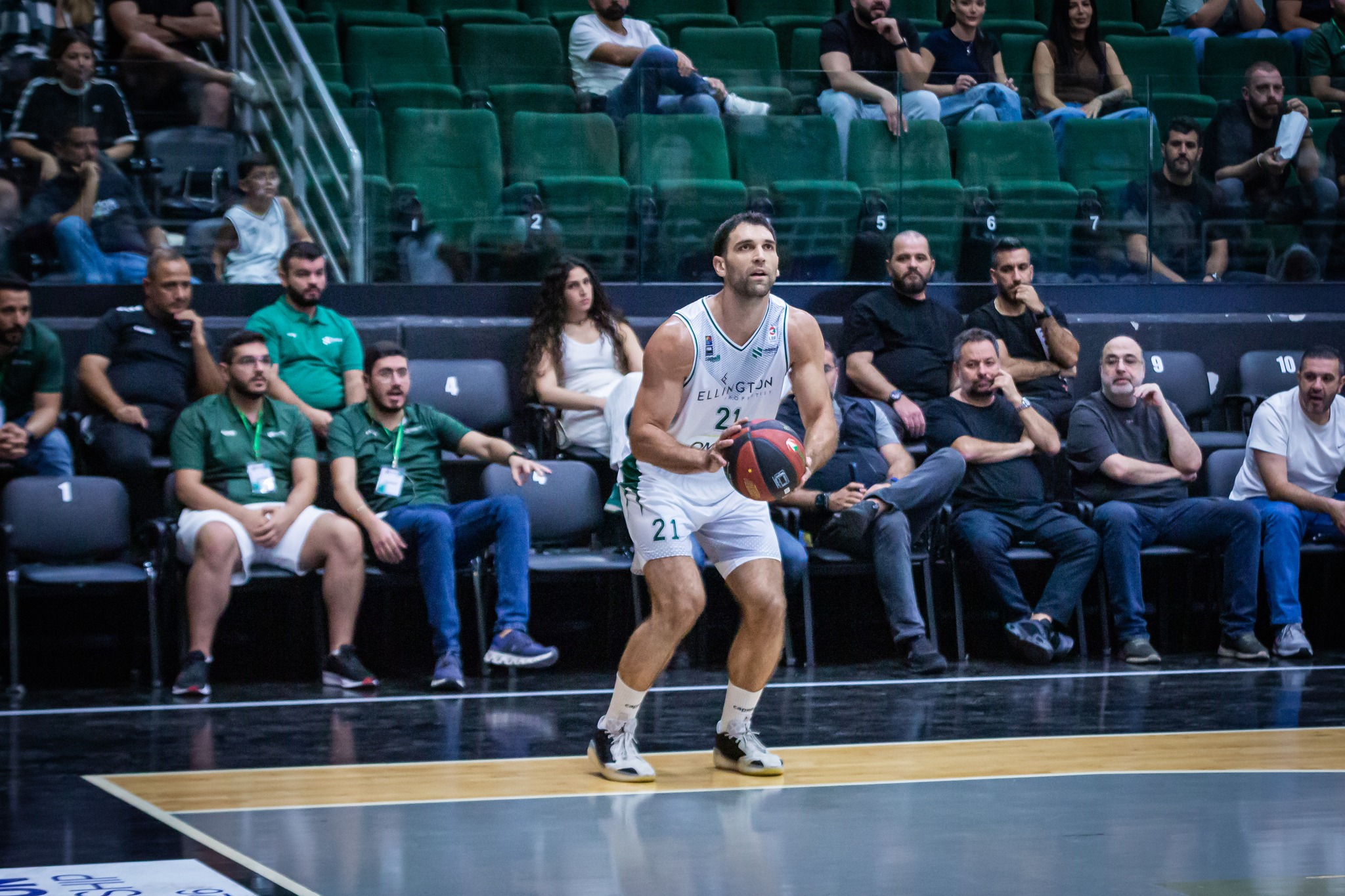 لاعب نادي الحكمة جيرارد حديديان. (فيسبوك)