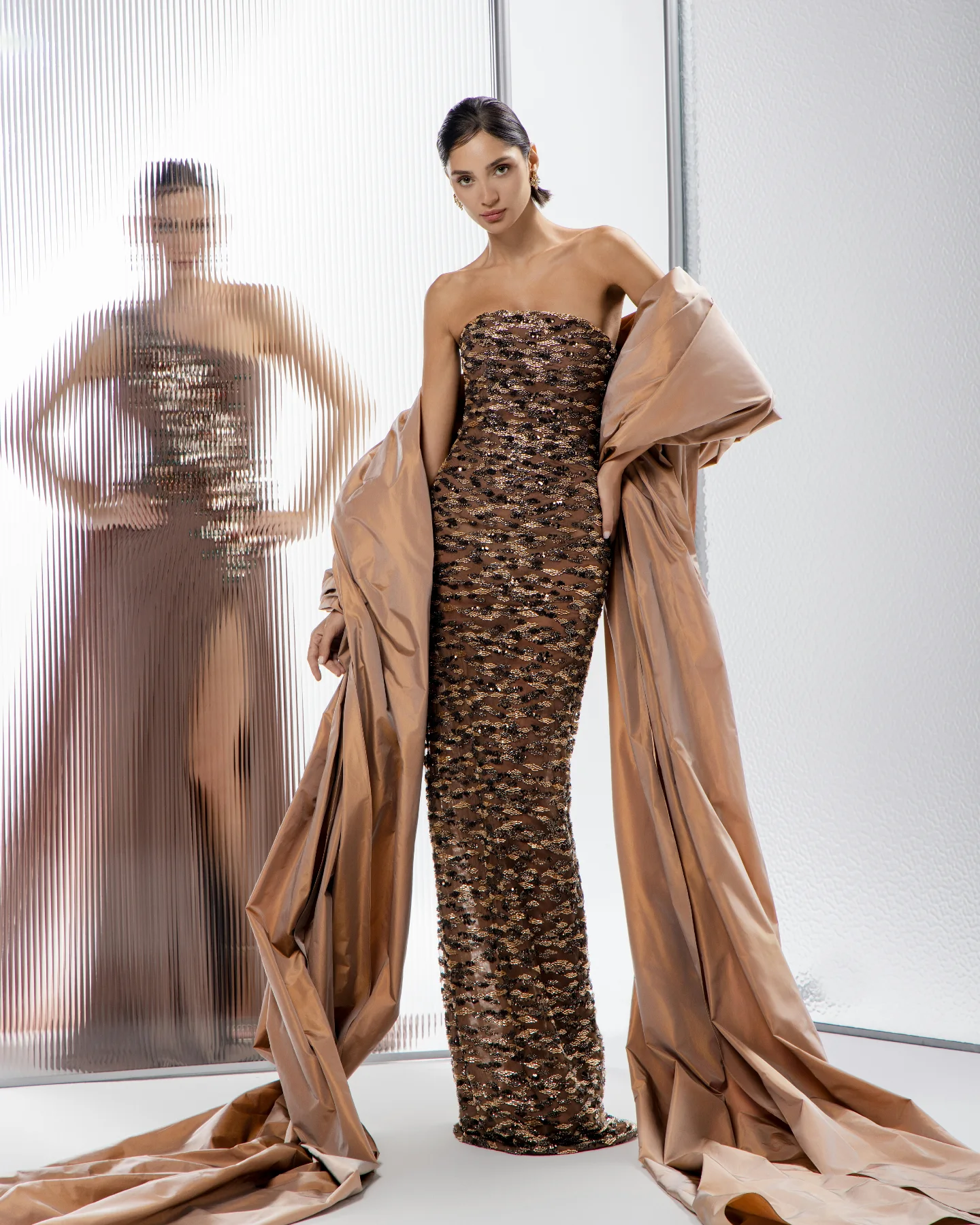 من مجموعة الوعد لربيع وصيف 2026 للمصمّم نجا سعادة (إنستغرام)