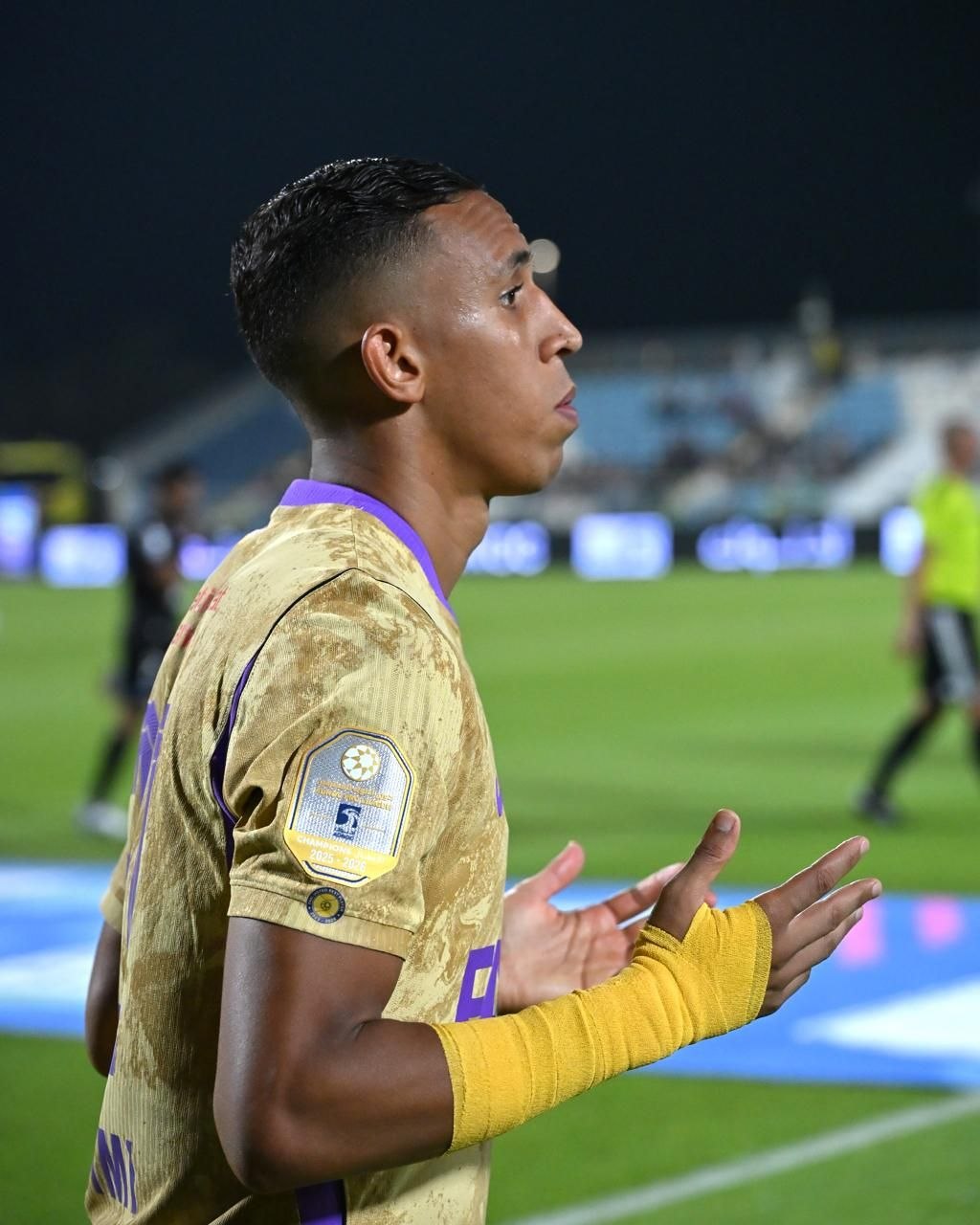 سفيان رحيمي. (أفضل لاعب بحسب الجمهور)