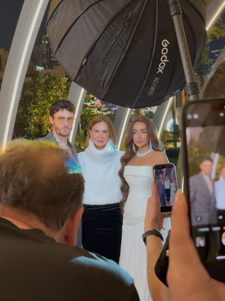 هنا الزاهد مع كيكا برت وبابتيست جيابيكوني (إنستغرام)