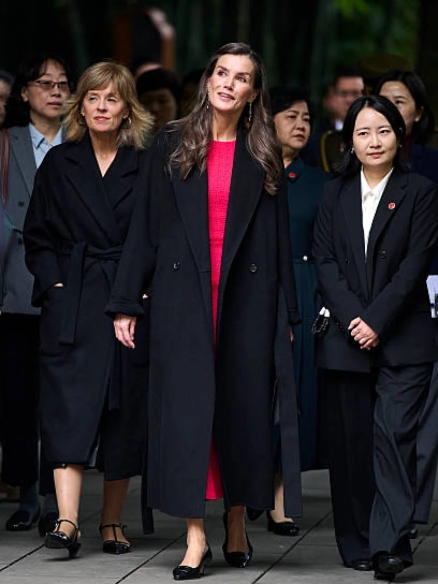 الملكة ليتيزيا بأناقتها المميّزة (إنستغرام)