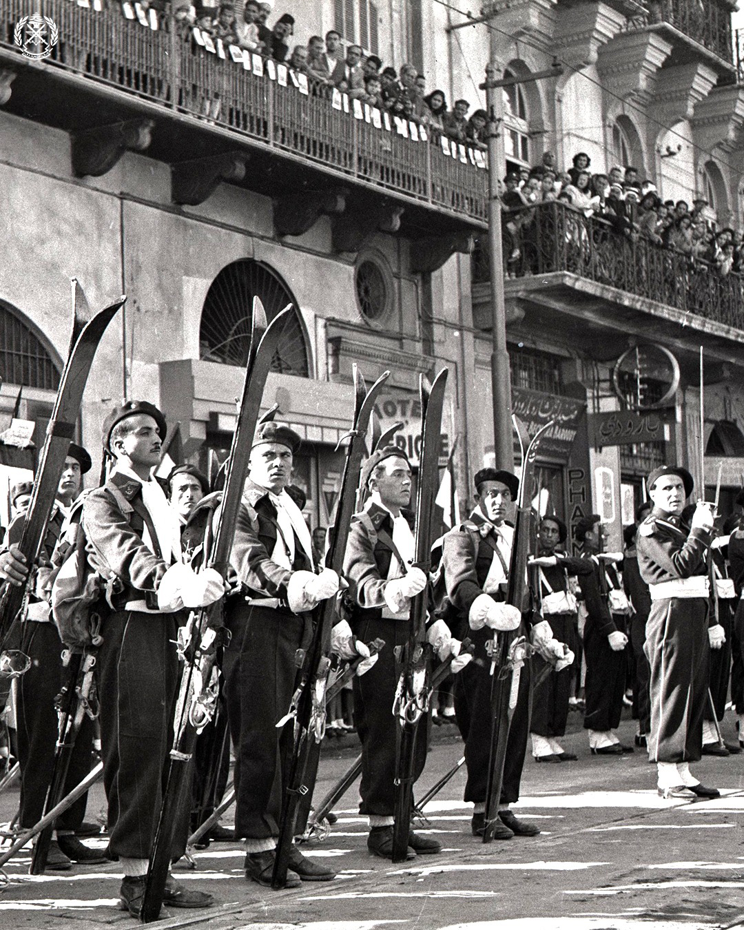 جانب من العرض العسكري الاول (تويتر)