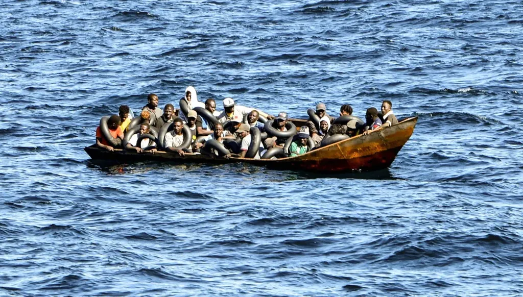 غرق 17 مهاجراً إفريقياً قبالة سواحل جزر القمر