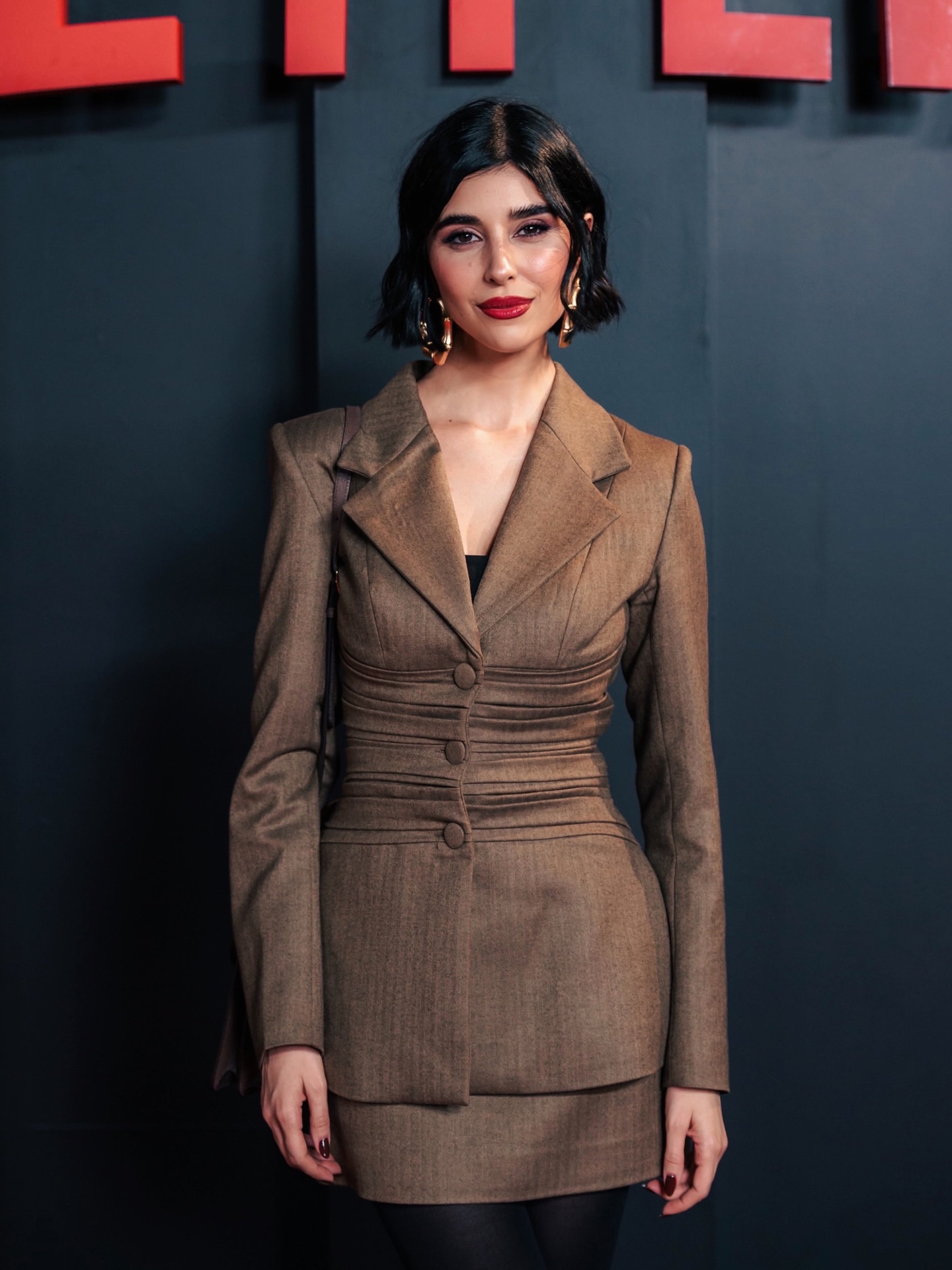 زينة مكّي بتصميم كارولين لانغ (إنستغرام)