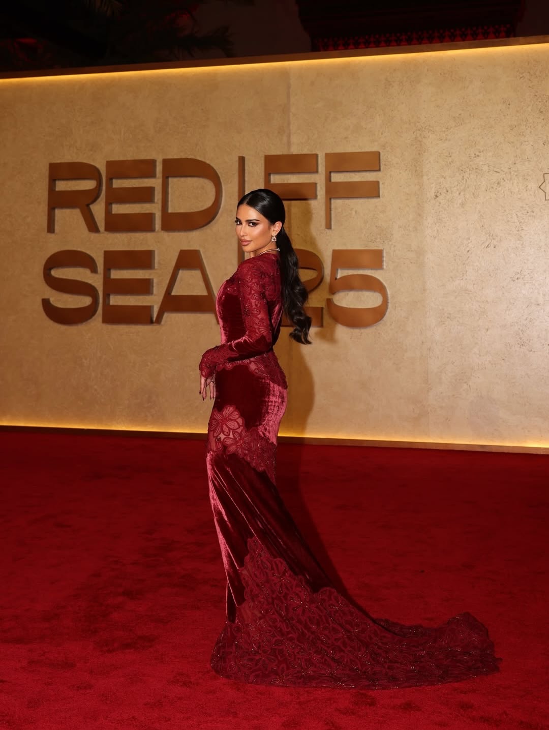 لما العقيل بتصميم رامي قاضي (إنستغرام)